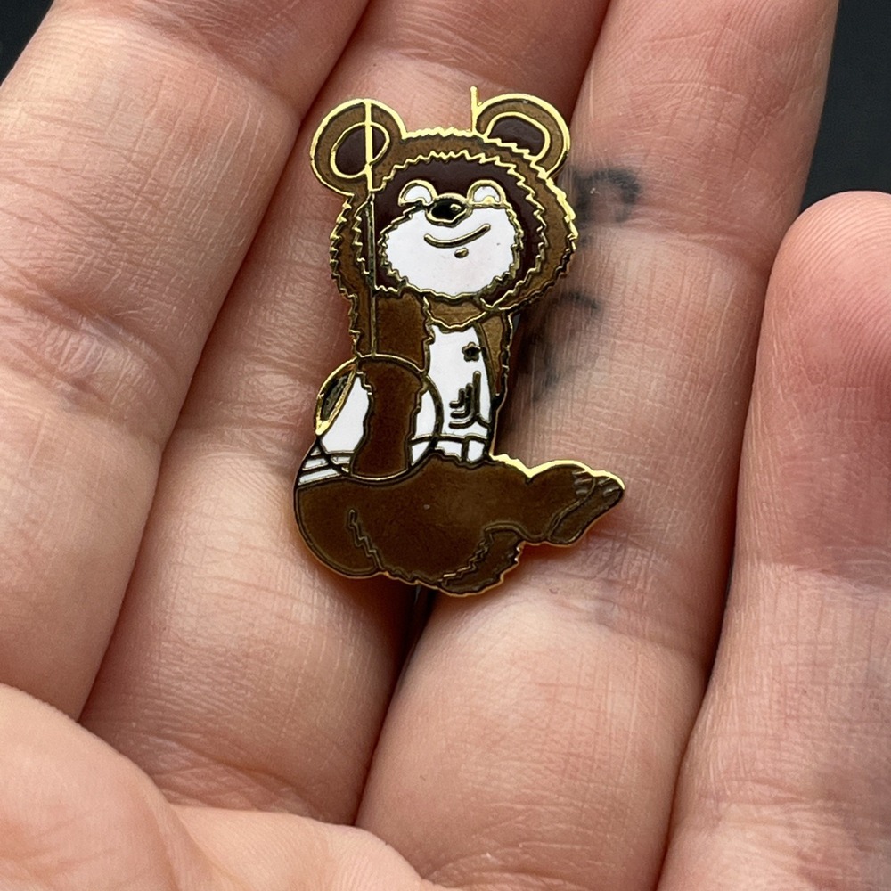 1980 Moscow Olympics Misha The Bear Gymnastics Rings Event Lapel Hat Pin